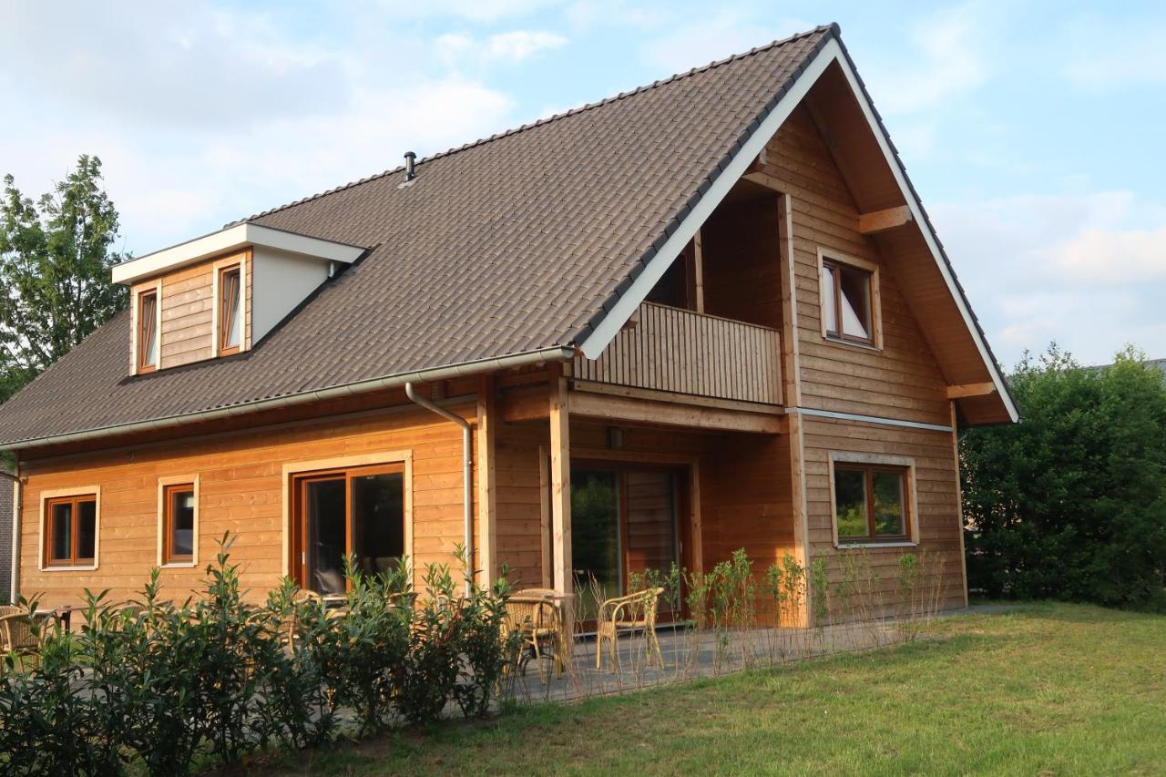 Familiehuis Klokkenweide Villa Loon op Zand ภายนอก รูปภาพ